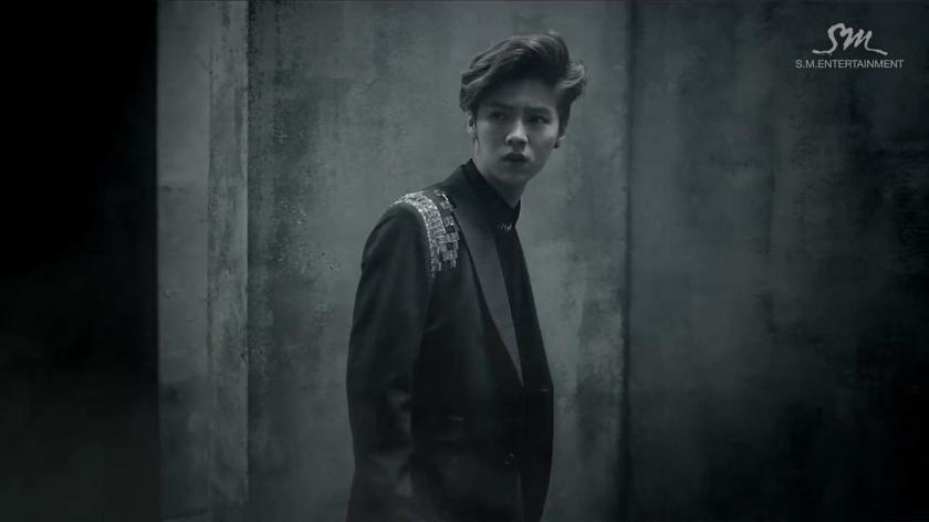 EXO-K_중독(Overdose)_Music Video.mp4_snapshot_00.05 luhan