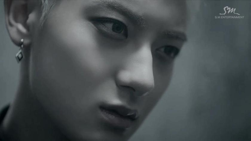EXO-K_중독(Overdose)_Music Video.mp4_snapshot_00.08 tao